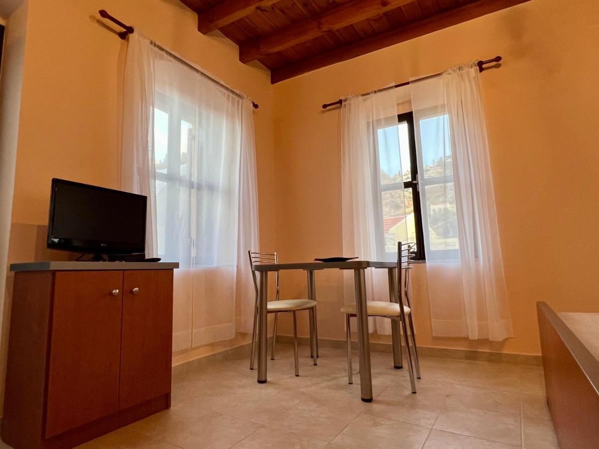 Pavlos House 锡米 外观 照片